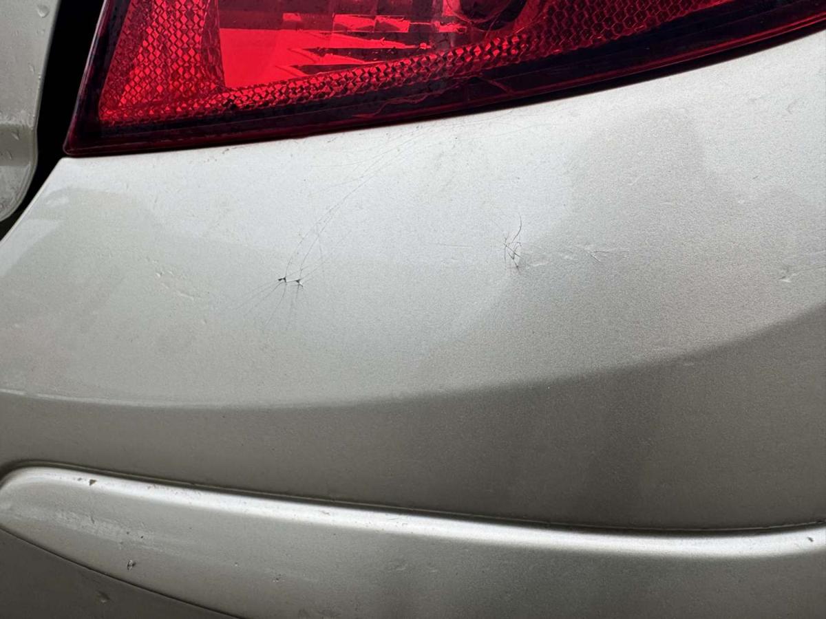 Opel Corsa D original Sto&szlig;stange Stossf&auml;nger hinten Z40M Champagnersilber 5-T&uuml;rer Bj.2006